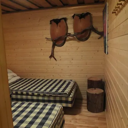 Lomamökit Poelloenpesae *